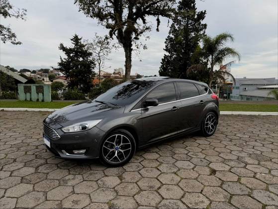 FORD FOCUS 2.0 TITANIUM PLUS 16V FLEX 4P POWERSHIFT FORD FOCUS 2.0 TITANIUM PLUS 16V FLEX 4P POWERSHIFT